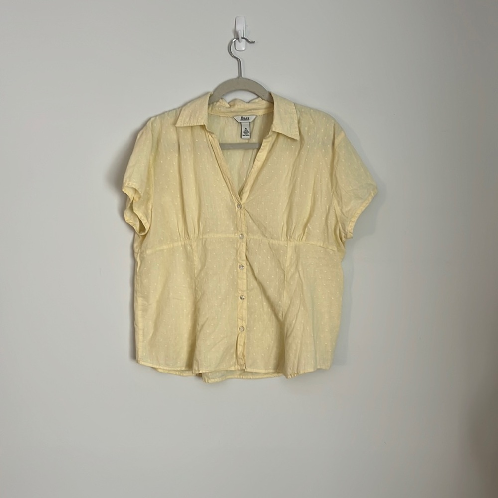 Cute XL Yellow Cottage-Core Yellow Button Top